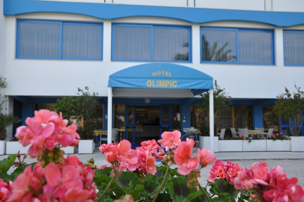 Hotel Olimpic Martinsicuro Esterno foto