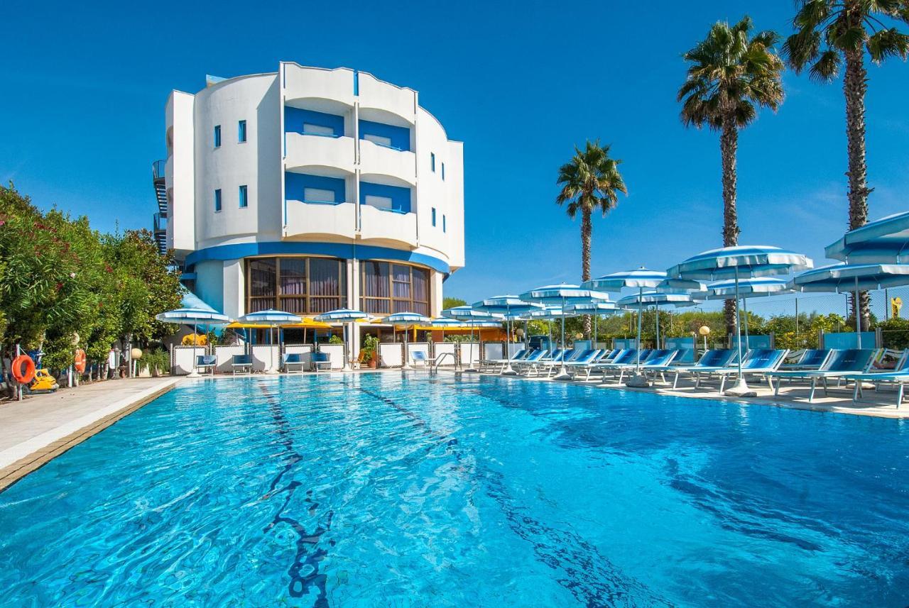 Hotel Olimpic Martinsicuro Esterno foto